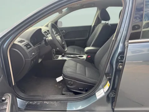 More photos of 2012 Ford Fusion SE at MAG CDJR, MO