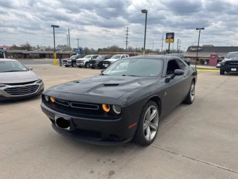 Photos of 2015 Dodge Challenger SXT for sale in Chillicothe, MO at MAG CDJR