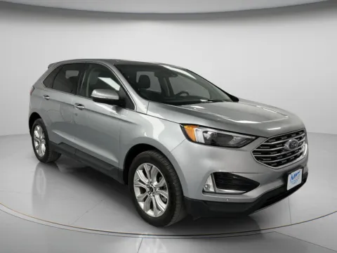 Silver 2023 Ford Edge Titanium for sale in Chillicothe, MO