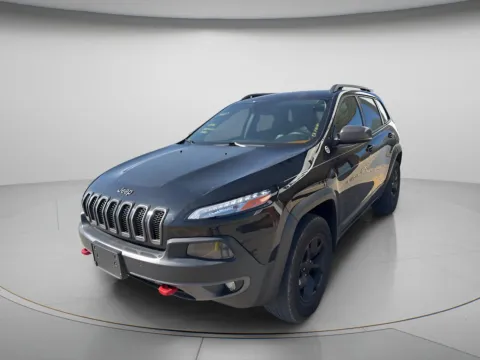 Photos of 2015 Jeep Cherokee Trailhawk for sale in Chillicothe, MO at MAG CDJR
