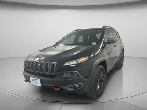 More photos of 2015 Jeep Cherokee Trailhawk at MAG CDJR, MO