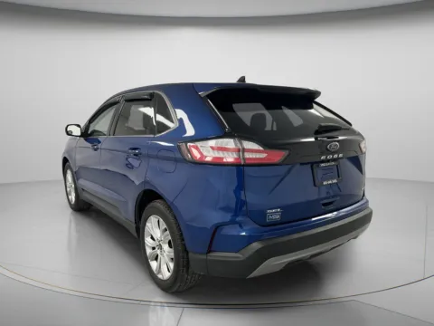 More photos of 2022 Ford Edge SEL at MAG CDJR, MO