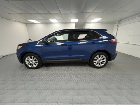 More photos of 2022 Ford Edge SEL at MAG CDJR, MO