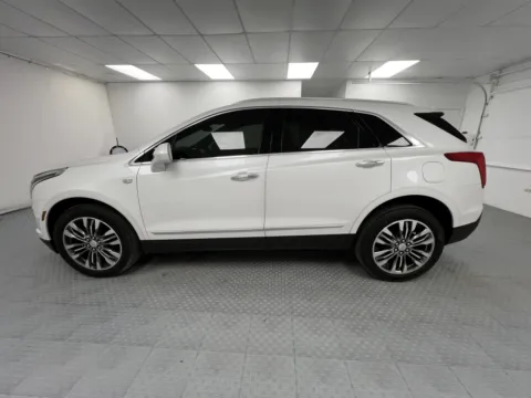 More photos of 2017 Cadillac XT5 Premium Luxury FWD at MAG CDJR, MO