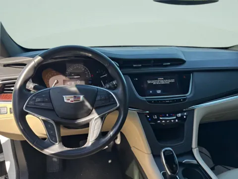 Another view of 2017 Cadillac XT5 Premium Luxury FWD for sale in Chillicothe, MO at MAG CDJR