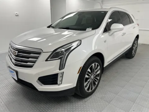 Another view of 2017 Cadillac XT5 Premium Luxury FWD for sale in Chillicothe, MO at MAG CDJR