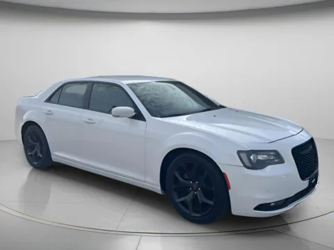 White 2021 Chrysler 300 S for sale in Chillicothe, MO