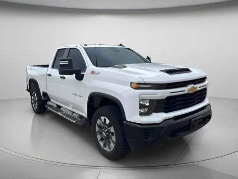 White 2024 Chevrolet Silverado 2500HD Custom for sale in Chillicothe, MO