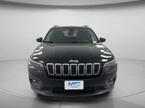 Another view of 2019 Jeep Cherokee Latitude Plus for sale in Chillicothe, MO at MAG CDJR
