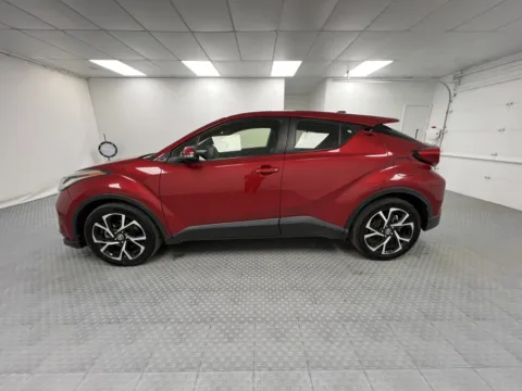 More photos of 2021 Toyota C-HR XLE at MAG CDJR, MO