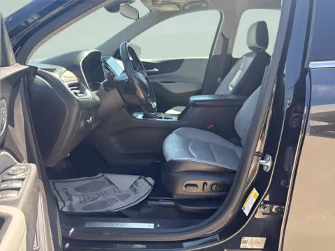More photos of 2019 Chevrolet Equinox Premier at MAG CDJR, MO