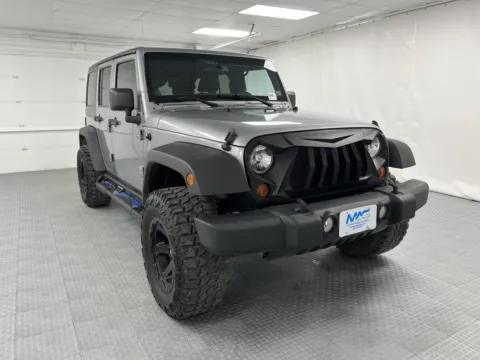 Silver 2013 Jeep Wrangler Unlimited Sport for sale in Chillicothe, MO