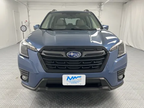 Photos of 2023 Subaru Forester Limited for sale in Chillicothe, MO at MAG CDJR