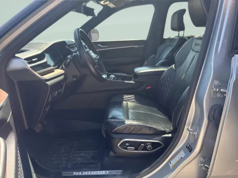 More photos of 2022 Jeep Grand Cherokee 4xe Summit at MAG CDJR, MO