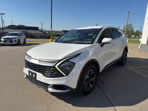Photos of 2023 Kia Sportage LX for sale in Chillicothe, MO at MAG CDJR