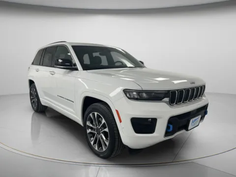 Photos of 2022 Jeep Grand Cherokee 4xe Overland for sale in Chillicothe, MO at MAG CDJR