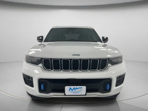 Another view of 2022 Jeep Grand Cherokee 4xe Overland for sale in Chillicothe, MO at MAG CDJR