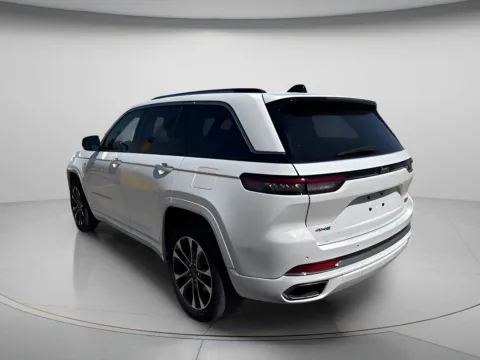 More photos of 2022 Jeep Grand Cherokee 4xe Overland at MAG CDJR, MO