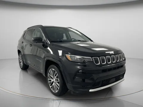 Black 2022 Jeep Compass Limited for sale in Chillicothe, MO