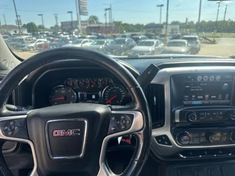 Another view of 2018 GMC Sierra 1500 SLT for sale in Chillicothe, MO at MAG CDJR