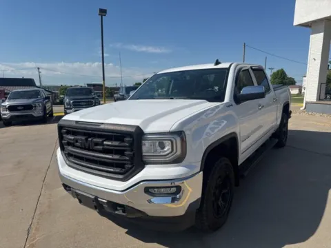 Photos of 2018 GMC Sierra 1500 SLT for sale in Chillicothe, MO at MAG CDJR