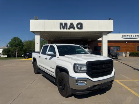 White 2018 GMC Sierra 1500 SLT for sale in Chillicothe, MO
