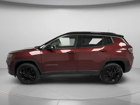 More photos of 2022 Jeep Compass Limited at MAG CDJR, MO