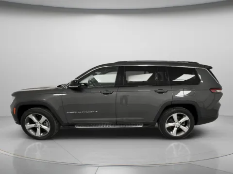 More photos of 2021 Jeep Grand Cherokee L Limited at MAG CDJR, MO