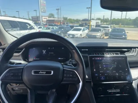 Another view of 2021 Jeep Grand Cherokee L Limited for sale in Chillicothe, MO at MAG CDJR