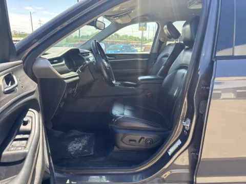More photos of 2021 Jeep Grand Cherokee L Limited at MAG CDJR, MO