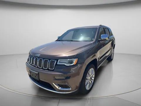 Photos of 2018 Jeep Grand Cherokee Summit for sale in Chillicothe, MO at MAG CDJR