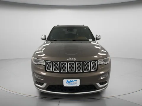Photos of 2018 Jeep Grand Cherokee Summit for sale in Chillicothe, MO at MAG CDJR