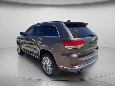 More photos of 2018 Jeep Grand Cherokee Summit at MAG CDJR, MO