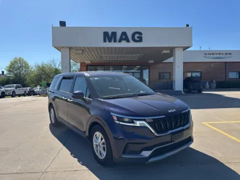 Blue 2022 Kia Carnival LXS for sale in Chillicothe, MO