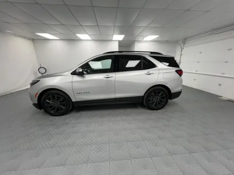 More photos of 2022 Chevrolet Equinox RS at MAG CDJR, MO