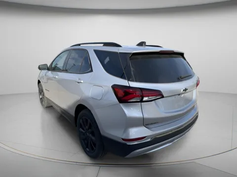 More photos of 2022 Chevrolet Equinox RS at MAG CDJR, MO
