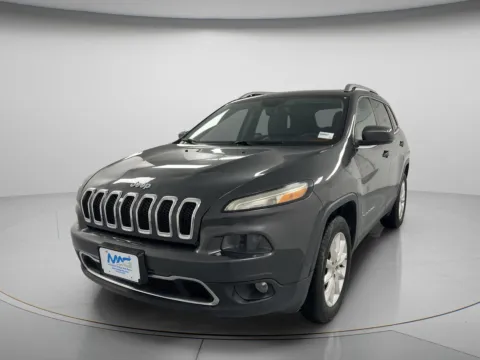 More photos of 2016 Jeep Cherokee Limited at MAG CDJR, MO