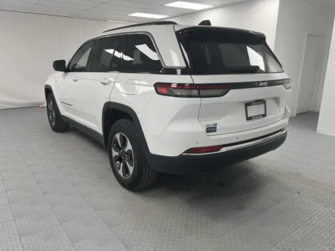 More photos of 2023 Jeep Grand Cherokee 4xe 4x4 at MAG CDJR, MO