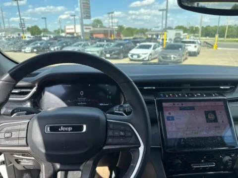 Another view of 2023 Jeep Grand Cherokee 4xe 4x4 for sale in Chillicothe, MO at MAG CDJR
