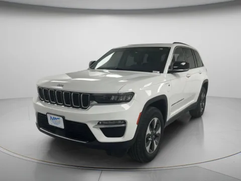 More photos of 2023 Jeep Grand Cherokee 4xe 4x4 at MAG CDJR, MO