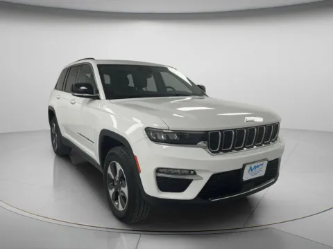 Photos of 2023 Jeep Grand Cherokee 4xe 4x4 for sale in Chillicothe, MO at MAG CDJR