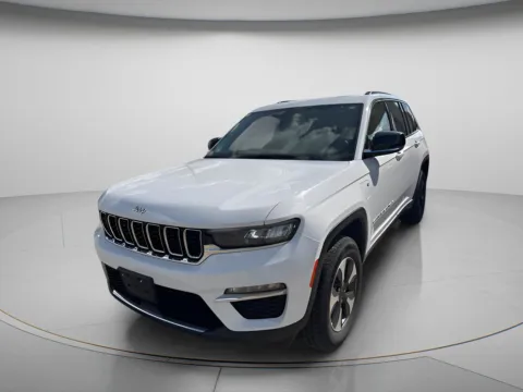 Photos of 2023 Jeep Grand Cherokee 4xe 4x4 for sale in Chillicothe, MO at MAG CDJR