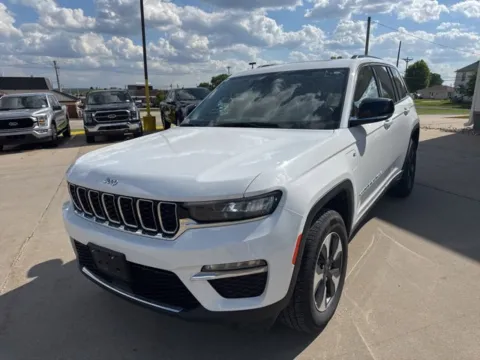 Photos of 2023 Jeep Grand Cherokee 4xe 4x4 for sale in Chillicothe, MO at MAG CDJR