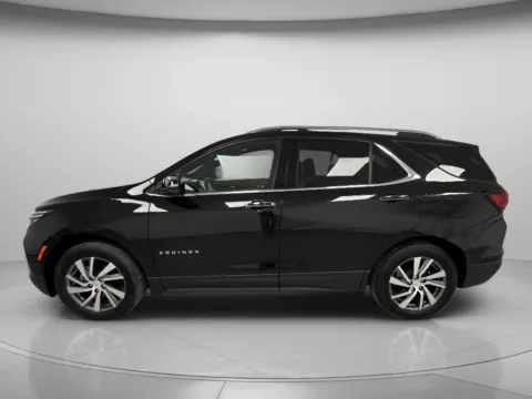More photos of 2024 Chevrolet Equinox Premier at MAG CDJR, MO