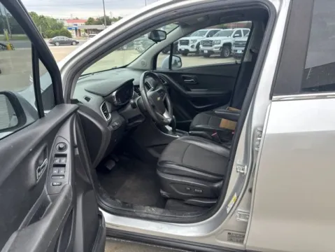 More photos of 2018 Chevrolet Trax LT at MAG CDJR, MO