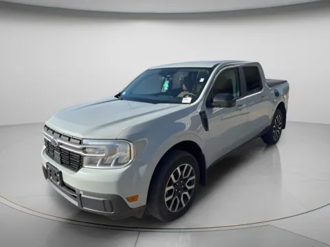 Photos of 2024 Ford Maverick LARIAT for sale in Chillicothe, MO at MAG CDJR