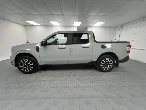 More photos of 2024 Ford Maverick LARIAT at MAG CDJR, MO