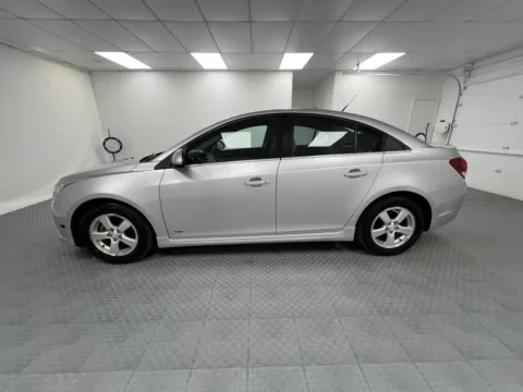 More photos of 2014 Chevrolet Cruze 1LT at MAG CDJR, MO
