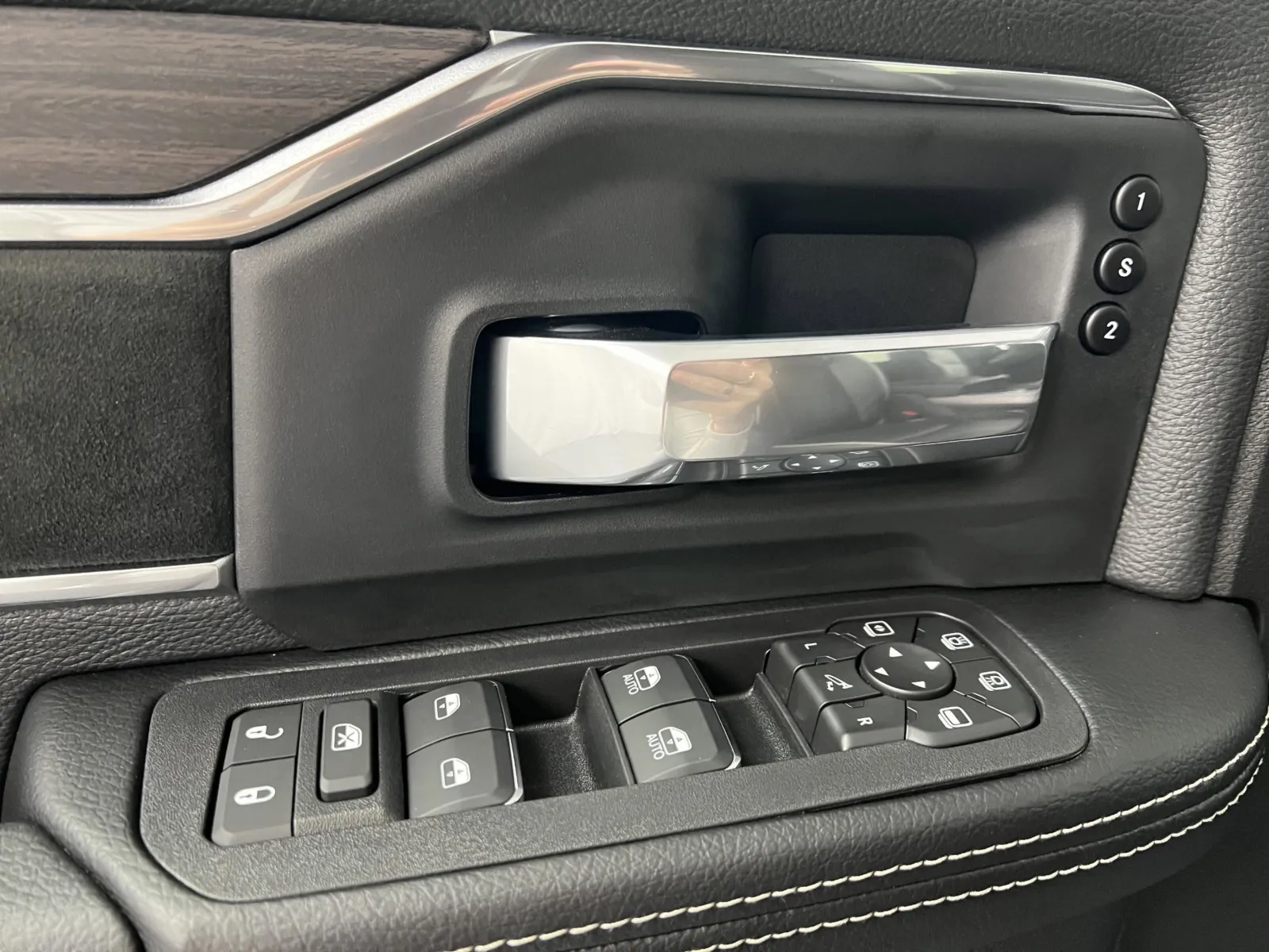 Ram 2500 photo 15