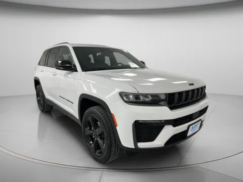 White 2026 Jeep Grand Cherokee Limited for sale in Chillicothe, MO